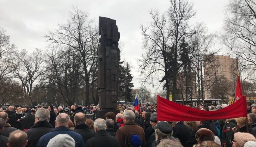 Памятник «Мужеству ленинградцев» установили в Санкт-Петербурге Памятник «Мужеству ленинградцев» установили в Санкт-Петербурге