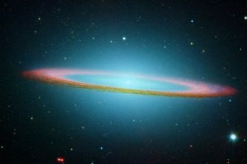 Мир: Обнаружен самый яркий квазар во Вселенной Мир: Обнаружен самый яркий квазар во Вселенной