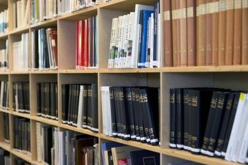 Ульяновская область: Библиотеке № 4 города Ульяновска было присвоено имя поэта Евгения Евтушенко Ульяновская область: Библиотеке № 4 города Ульяновска было присвоено имя поэта Евгения Евтушенко
