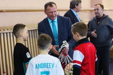 Амурская область: Юные шимановские футболисты приняли участие в мастер-классе руководителя футбольной лиги «Амурец» Амурская область: Юные шимановские футболисты приняли участие в мастер-классе руководителя футбольной лиги «Амурец»