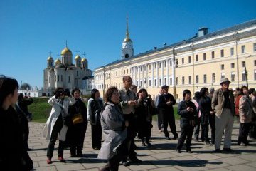 Владимирская область: Число иностранных посетителей Владимиро-Суздальского музея-заповедника увеличилось на 28% за год Владимирская область: Число иностранных посетителей Владимиро-Суздальского музея-заповедника увеличилось на 28% за год