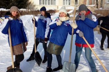 Омская область: Школьные трудовые отряды завершили всероссийскую патриотическую акцию «Снежный десант РСО» Омская область: Школьные трудовые отряды завершили всероссийскую патриотическую акцию «Снежный десант РСО»