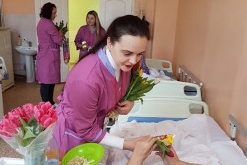 Липецкая область: Волонтеры и специалисты в Липецке оказывают паллиативную помощь неизлечимо больным Липецкая область: Волонтеры и специалисты в Липецке оказывают паллиативную помощь неизлечимо больным