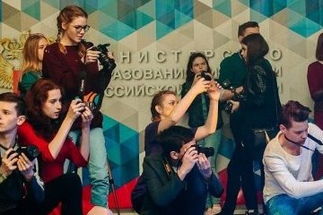 Краснодарский край: В «Орленке» юные журналисты оседлали «Медиа-Волну» Краснодарский край: В «Орленке» юные журналисты оседлали «Медиа-Волну»