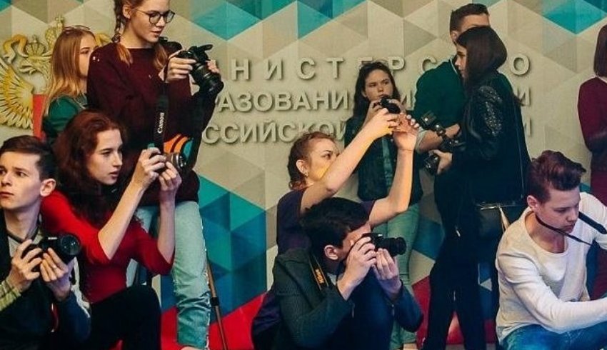 Краснодарский край: В «Орленке» юные журналисты оседлали «Медиа-Волну» Краснодарский край: В «Орленке» юные журналисты оседлали «Медиа-Волну»
