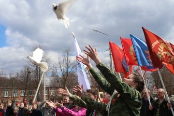 Калужская область: В Юхновском районе состоялось торжественное открытие областной акции «Вахта Памяти» Калужская область: В Юхновском районе состоялось торжественное открытие областной акции «Вахта Памяти»
