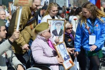 Омская область: Более 1000 омских волонтеров стали соорганизаторами и участниками грандиозного народного шествия Омская область: Более 1000 омских волонтеров стали соорганизаторами и участниками грандиозного народного шествия