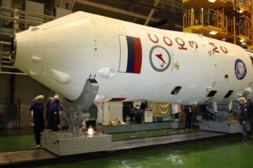 Свердловская область: Военные летчики доставили спускаемый аппарат "Союза МС-03" из Казахстана в Москву Свердловская область: Военные летчики доставили спускаемый аппарат "Союза МС-03" из Казахстана в Москву