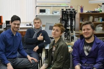 Санкт-Петербург: Молодые ученые ЛЭТИ создали уникального робота-художника Санкт-Петербург: Молодые ученые ЛЭТИ создали уникального робота-художника