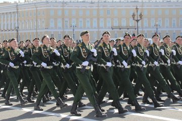 Санкт-Петербург: Точность и мастерство: жизнь и обучение в артиллерийской академии