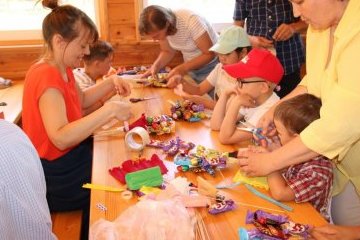 Курганская область: В Кургане для детей с онкозаболеваниями организовали выезд в загородный лагерь Курганская область: В Кургане для детей с онкозаболеваниями организовали выезд в загородный лагерь