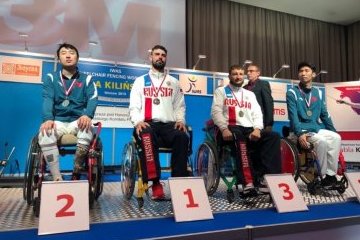 Санкт-Петербург: Петербургский паралимпиец Роман Федяев стал победителем этапа Кубка мира по фехтованию на колясках Санкт-Петербург: Петербургский паралимпиец Роман Федяев стал победителем этапа Кубка мира по фехтованию на колясках