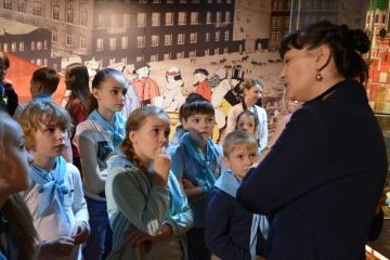 Москва: Более 20 тысяч школьников посетили экскурсии МОСГОРТУРа на проекте «Московская смена» за два месяца Москва: Более 20 тысяч школьников посетили экскурсии МОСГОРТУРа на проекте «Московская смена» за два месяца