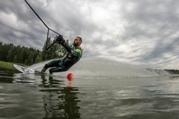 Московская область: Первенство Московской области и открытый чемпионат по воднолыжному спорту в Истре Московская область: Первенство Московской области и открытый чемпионат по воднолыжному спорту в Истре