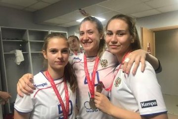 Московская область: Алина Синельникова из «Звезды» впервые в карьере выиграла юниорский чемпионат мира по гандболу Московская область: Алина Синельникова из «Звезды» впервые в карьере выиграла юниорский чемпионат мира по гандболу