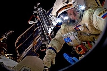 МИР: Беседа с лётчиком-космонавтом Сергеем Рязанским с борта МКС МИР: Беседа с лётчиком-космонавтом Сергеем Рязанским с борта МКС
