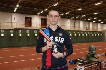 Мир: Антон Аристархов – бронзовый призёр чемпионата мира по стрелковым видам спорта в составе сборной России Мир: Антон Аристархов – бронзовый призёр чемпионата мира по стрелковым видам спорта в составе сборной России