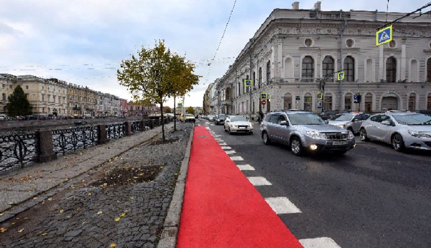 Санкт-Петербург: В городе завершили обустройство велополосы на набережной Фонтанки Санкт-Петербург: В городе завершили обустройство велополосы на набережной Фонтанки