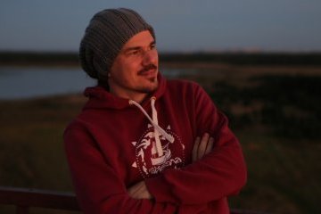 Архангельская область: 10 000 евро за вклад в культуру: организатор «Тайболы» Илья Кузубов получил Баренцеву стипендию Архангельская область: 10 000 евро за вклад в культуру: организатор «Тайболы» Илья Кузубов получил Баренцеву стипендию