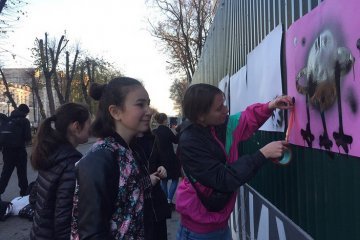 Республика Северная Осетия: Художники вместе с жителями Владикавказа украсили город современными арт-объектами Республика Северная Осетия: Художники вместе с жителями Владикавказа украсили город современными арт-объектами