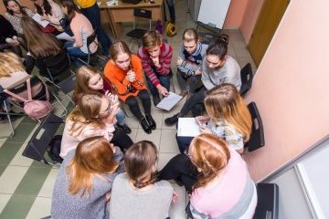 Псковская область: Занятие с детским психологом для волонтёров фестиваля «Кукарача» прошло в Молодёжном центре Псковская область: Занятие с детским психологом для волонтёров фестиваля «Кукарача» прошло в Молодёжном центре