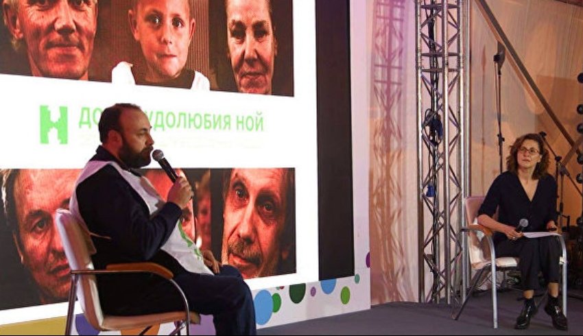 Представители «Дома трудолюбия Ной» рассказали москвичам о бездомности Представители «Дома трудолюбия Ной» рассказали москвичам о бездомности