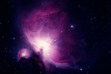 Мир: Хаббл сфотографировал крупнейшую гравитационную линзу